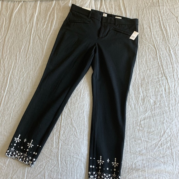Gap trousers size 12 embroidery at ankles. - Picture 3 of 3